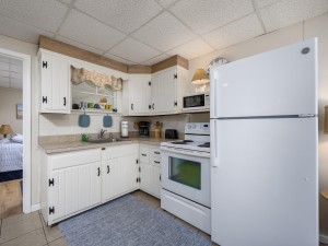 jammer101-8-kitchen.jpg