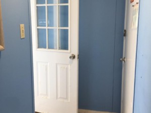 windjammer-200a-entrance-interior.jpg