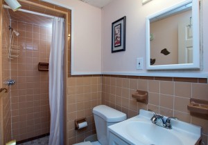 windjammer200a-1450-baathroom.jpg