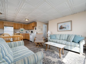 jammer300-6-open-floor-plan.jpg