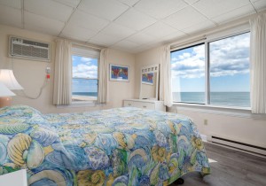 jammer300-7-bedroom-1.jpg