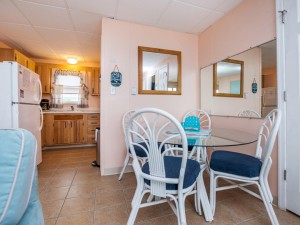 windjammer307-1278-dining-area.jpg