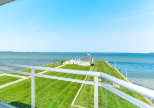 45-balconyviewofpool.jpg