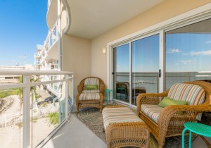 bellavista105-5balconynew.jpg