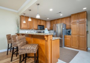 bellevista105-20-kitchen.jpg