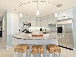 11-kitchen.jpg