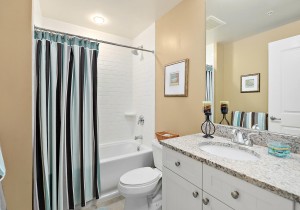 24-bath-2.jpg
