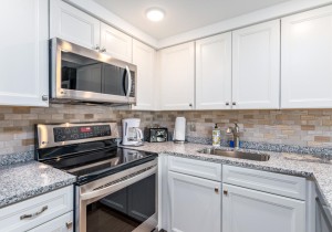 lelisa106-3newkitchen.jpg