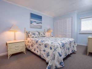 lelisa106-4966-bedroom-1.jpg