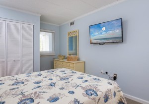 lelisa106-4967-bedroom-1.jpg