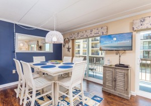 lelisa106-5diningarea.jpg
