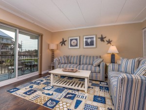 lelisa106-living-area.jpg