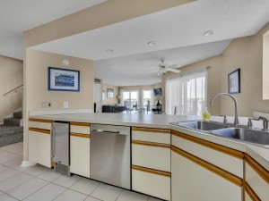 harborisland79j-13-kitchen.jpg
