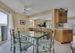 harborisland79j-17-dining.jpg