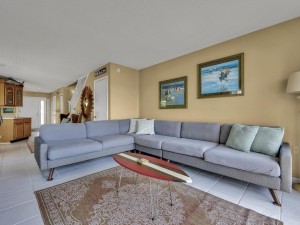 harborisland79j-19-living-area.jpg