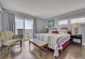 harborisland79j-21-primary-bedroom.jpg