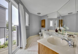 harborisland79j-23-primary-bath.jpg