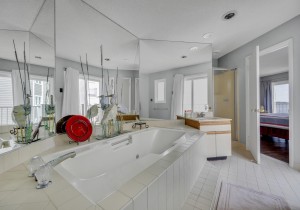 harborisland79j-24-primary-bath.jpg