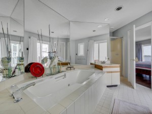 harborisland79j-24-primary-bath.jpg