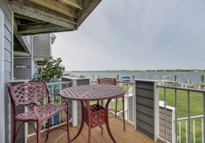 harborisland79j-3-bal.jpg