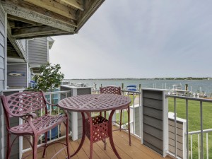 harborisland79j-3-bal.jpg