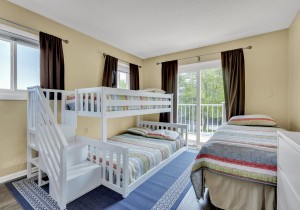 harborisland79j-32-bedroom-3.jpg