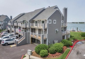 harborisland79j-36-exterior.jpg