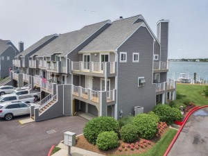 harborisland79j-36-exterior.jpg