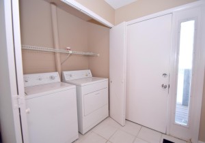 harbour-island-79j-laundry-owner.jpg