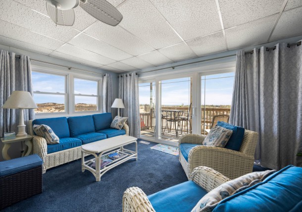 oceannorth3-11-living.jpg
