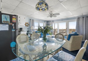 oceannorth3-13-dining-area.jpg