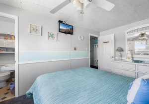 oceannorth3-21-bedroom-1.jpg