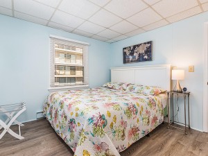windjammer303-2bedroom1.jpg