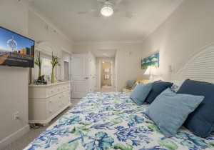 gateway1409-20-primary-bedroom.jpg