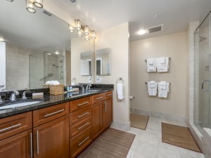 gateway1409-21-primary-bath.jpg