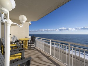 gateway1409-2balcony.jpg