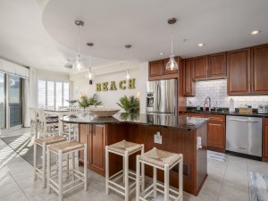 gateway1409-9-kitchen.jpg