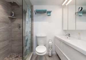hpn7c-4bathroomnew.jpg