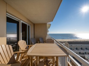 gateway602-5-new-balcony.jpg