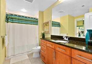 23bathroom3gw1105.jpg