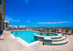 img-6801outdoorpooljonb.jpg