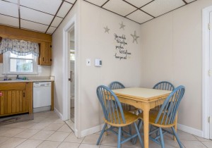 windjammer109-6dining.jpg