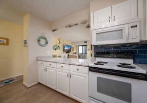 braemar412-10-kitchen.jpg