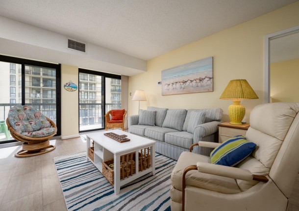 braemar412-6-living-area.jpg