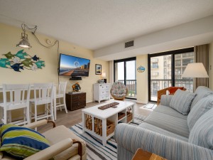braemar412-7-living-and-dining.jpg