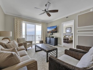 gateway1611-6-living-area-new-2025.jpg