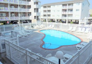 tiff-218d-pool.jpg