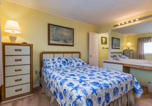 tiffaniebythesea219d-2masterbedroom.jpg