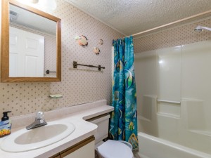 tiffaniebythesea219d-8337bath2.jpg