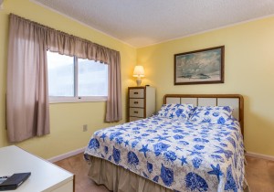 tiffaniebythesea219d-masterbedroom.jpg